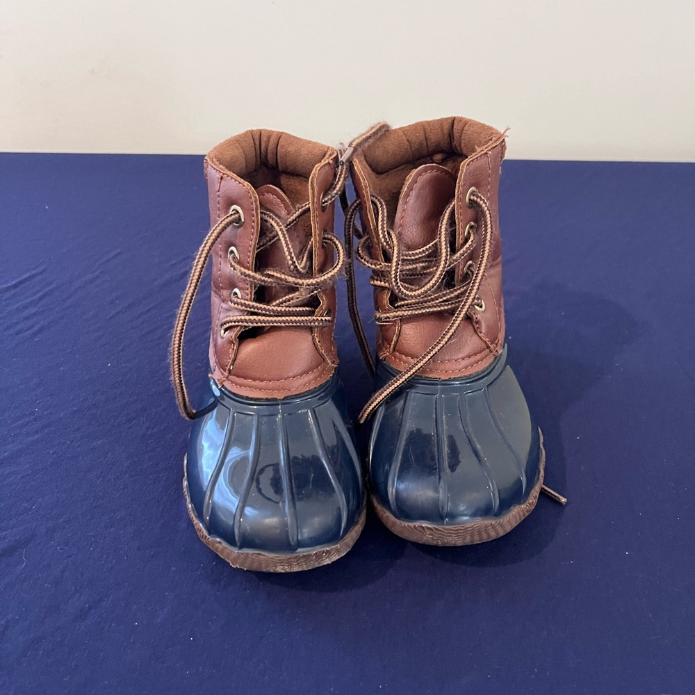 Kids Brown and Blue Boots for snow and rain.  Lace up